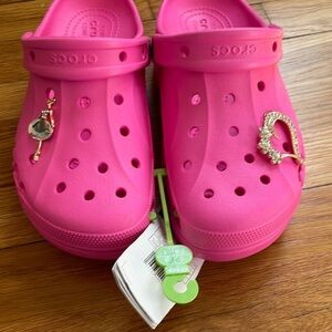 CROCS✨🩷🌸Pink Women's Slippers with Charms